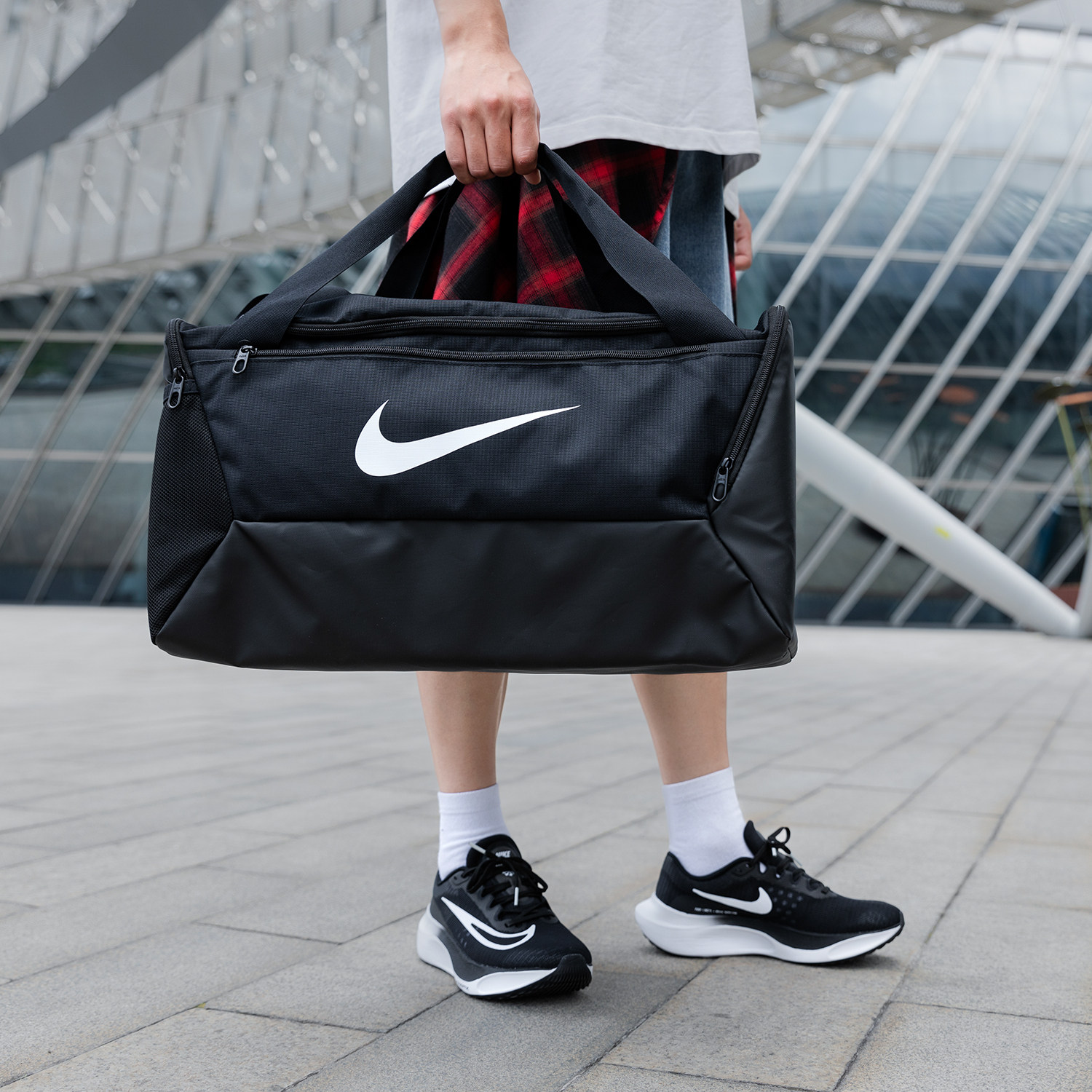 Nike耐克斜挎包男包2026新款运动单肩包健身包旅行女包大容量