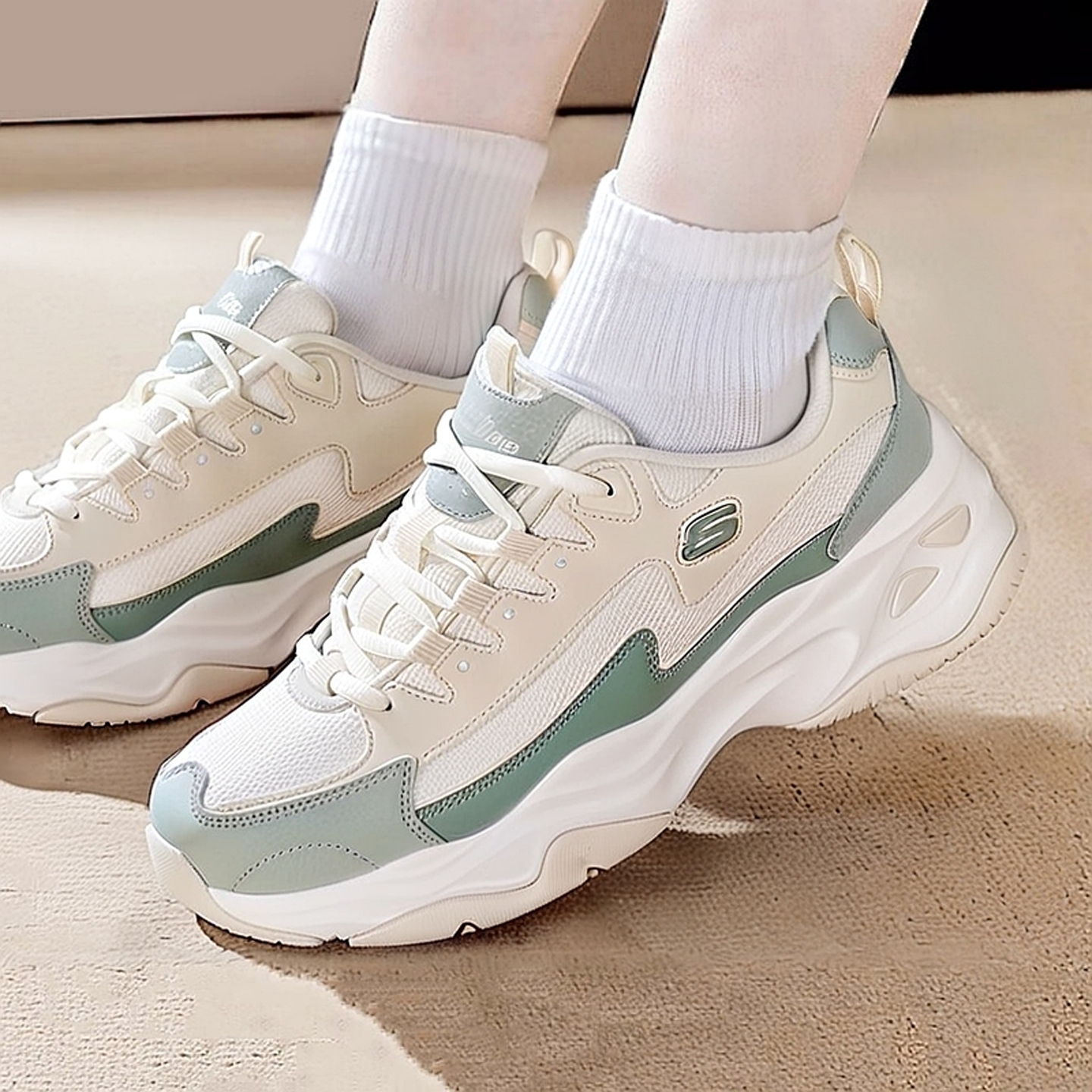 Skechers斯凯奇女鞋跑步鞋减震运动鞋2025秋季新款透气网布休闲鞋