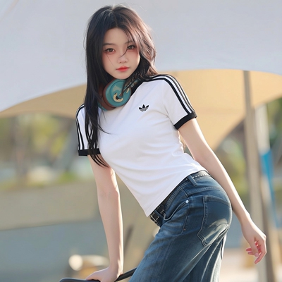 阿迪达斯三叶草女装短袖白T恤2026夏季新款运动服圆领半袖KD3683