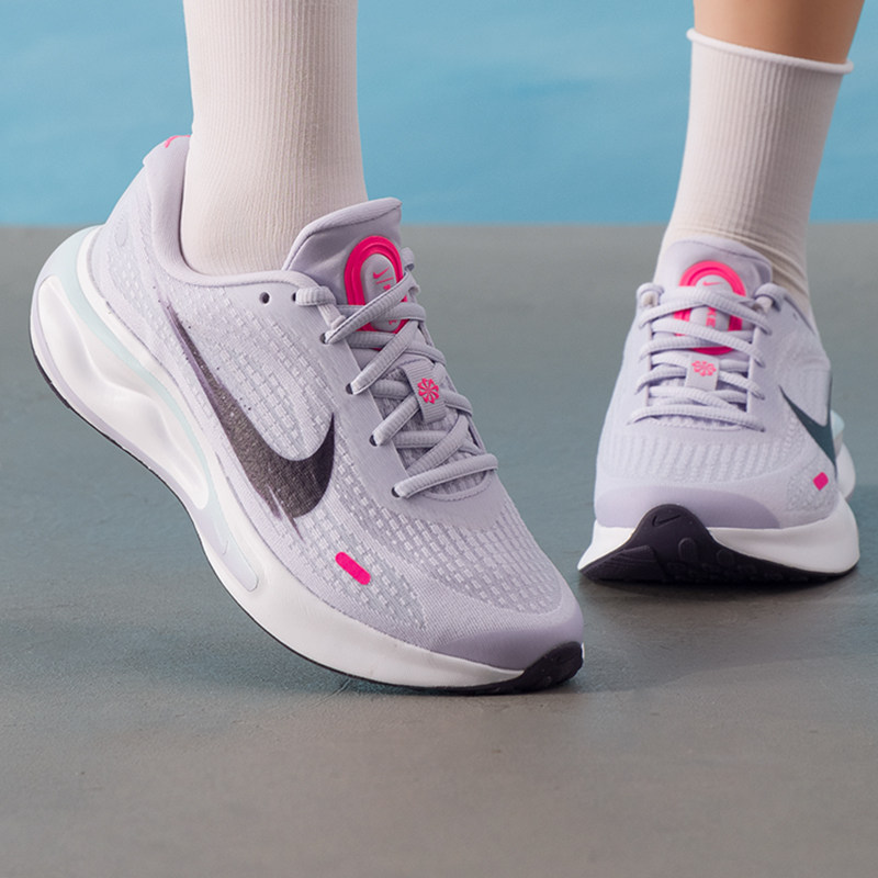NIKE耐克官方女款休闲鞋运动鞋跑步鞋2026秋运动跑步鞋IM6684-151