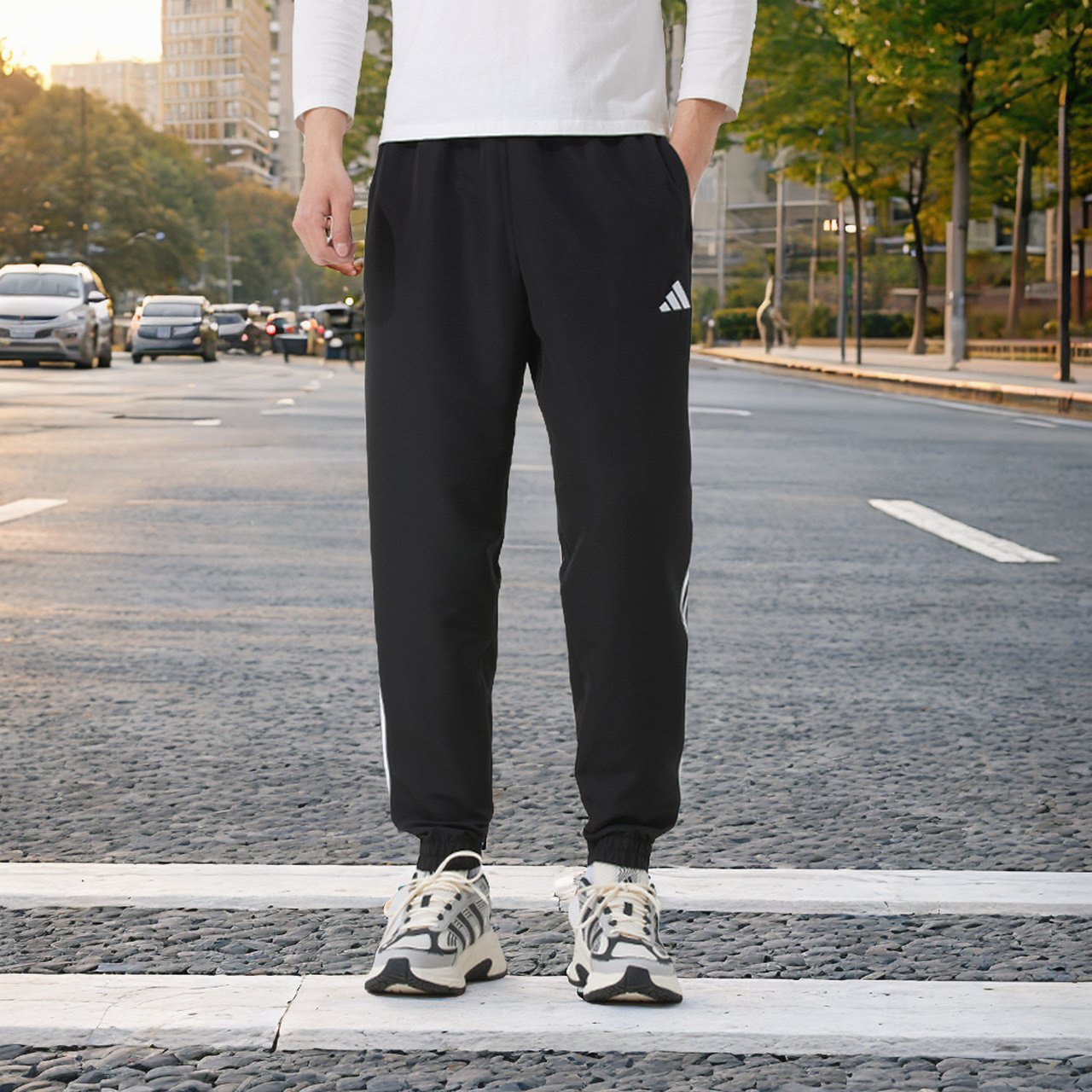 Adidas/阿迪达斯梭织长裤男裤2025秋季新款束脚足球运动裤JC5445