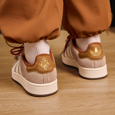 阿迪达斯三叶草厚底休闲鞋男女板鞋26春新年款面包鞋运动鞋KJ8724