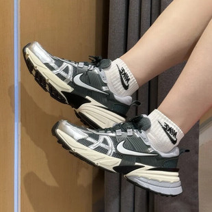 HJ4497 NIKE耐克男鞋 300 Runtekk透气减震运动鞋 V2K 休闲鞋 26新款