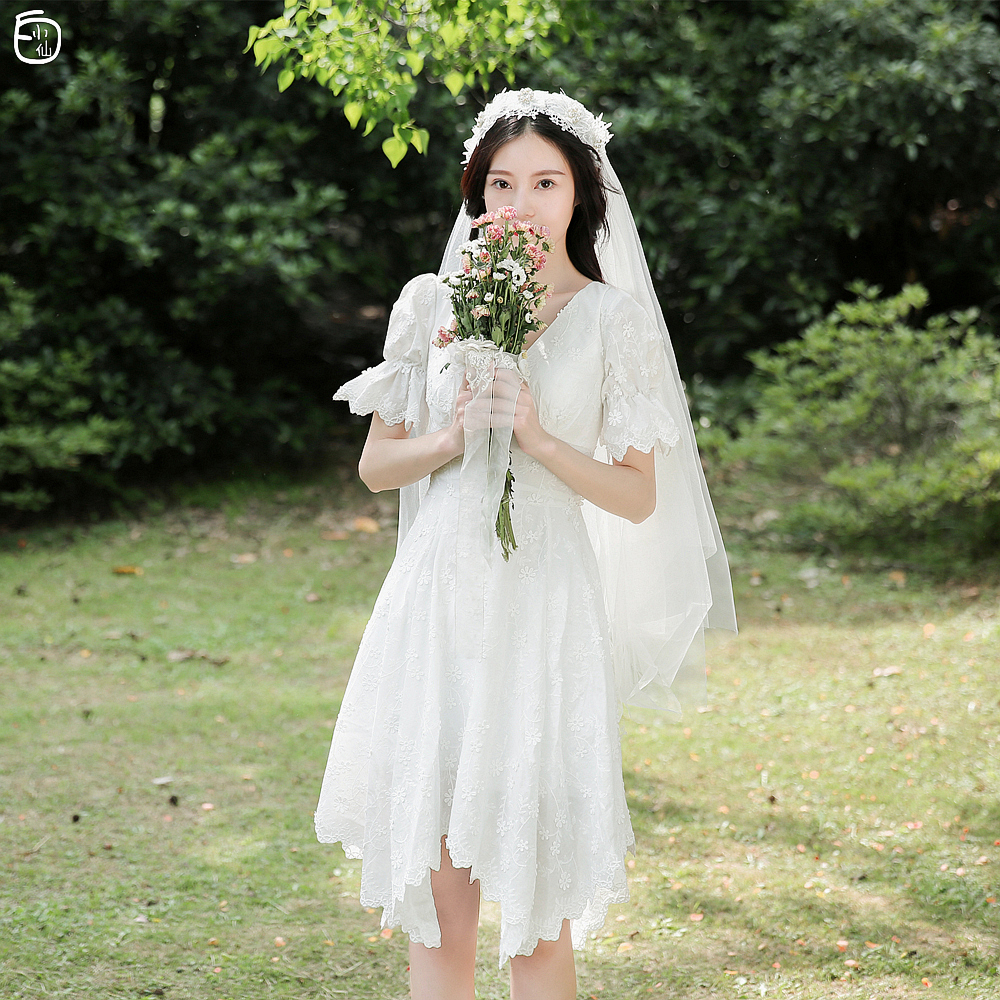 【白小仙】旅拍轻婚纱法式森系订婚登记礼服领证小白裙平常可穿夏