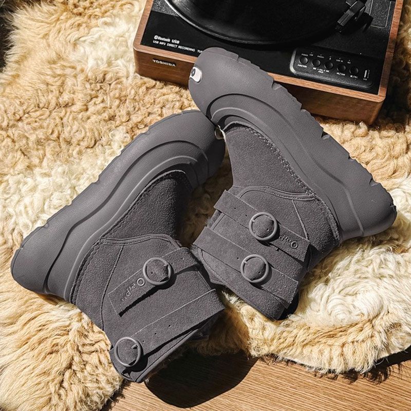 羊皮毛一体雪地靴女鞋冬季新款加绒保暖加厚小众时尚厚底防滑靴子