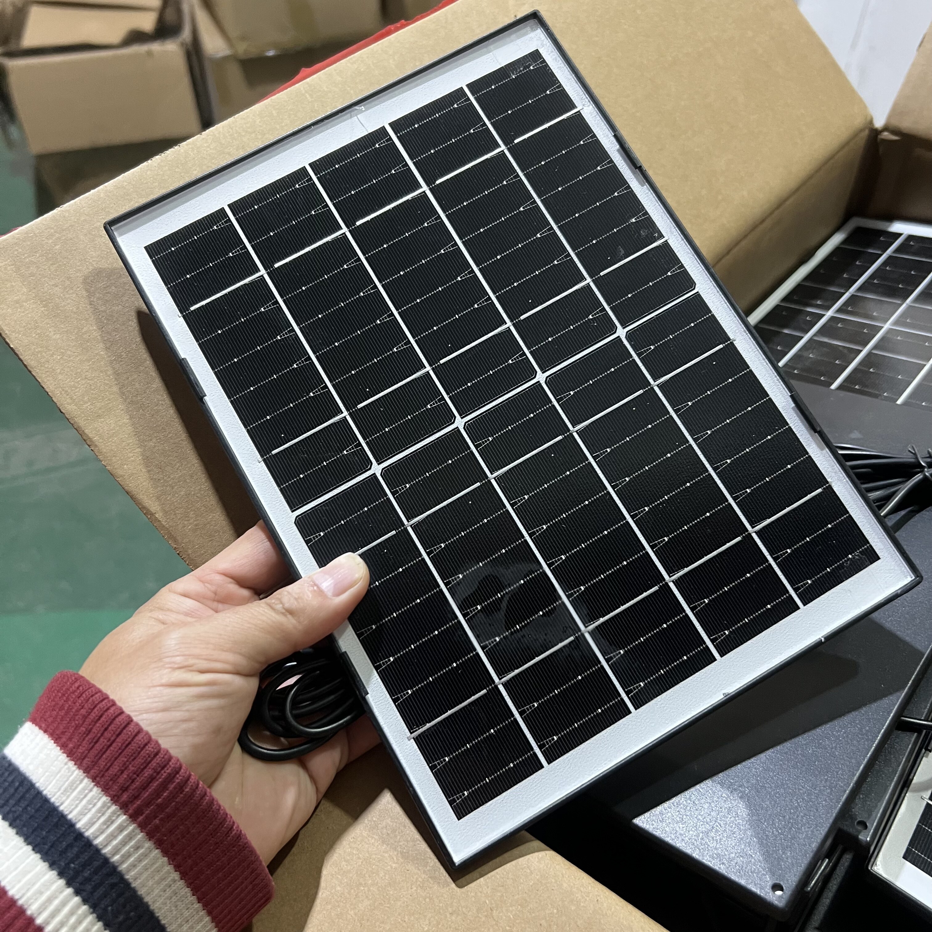 咱就只说性价比,太阳能光伏板户外充电5v5wTYPE-C口可充充电宝