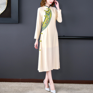 RM24870#复古中国风刺绣连衣裙显瘦长袖改良旗袍女中长裙子