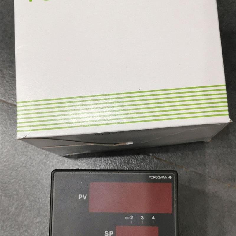 UT550-02 UT350L-00 UT350-00/UT350-01  温控器 二手