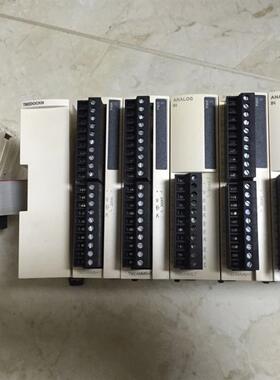 TM2DRA16RT TM2DRA8RT/DDI8DT/ TWDDDI16DT PLC