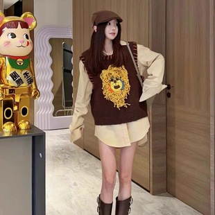 2025秋冬新款 百搭减龄叠穿上 甜美刺绣狮子头小马毛绒针织马夹时尚