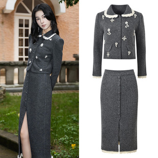 2025秋冬新款 开叉半身裙减龄显 小众设计感重工花朵钉珠娃娃领开衫