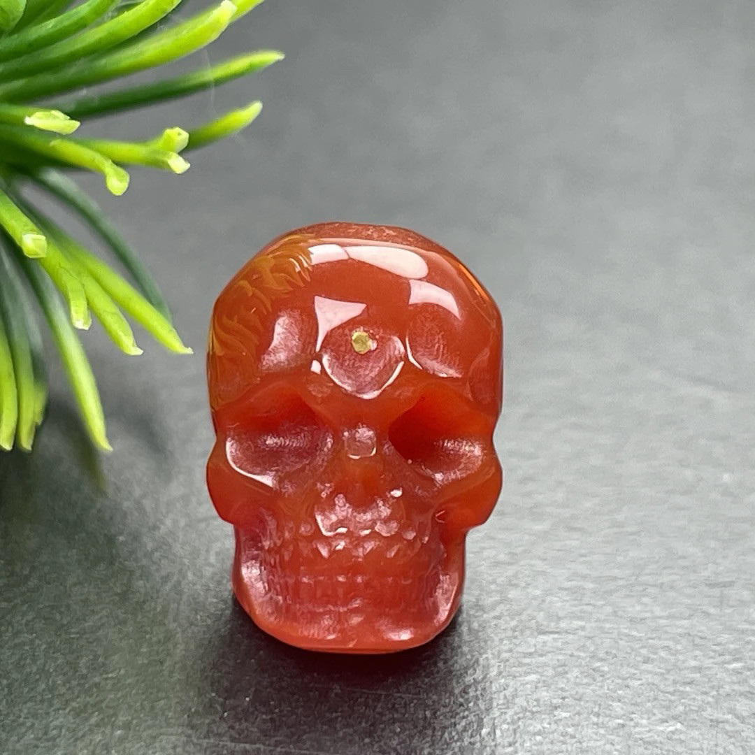 川料樱桃红精工雕刻骷髅镶嵌24尺寸10mm左右顶珠腰珠配珠背云
