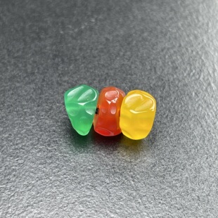 原矿红绿灯玛瑙无相斜切大肠三连珠尺寸7 mm顶珠腰珠配珠文玩菩提