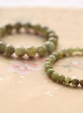 #一物一图#在每一个细碎的时光里藏下惊喜 -绿色石榴石沙弗莱手串