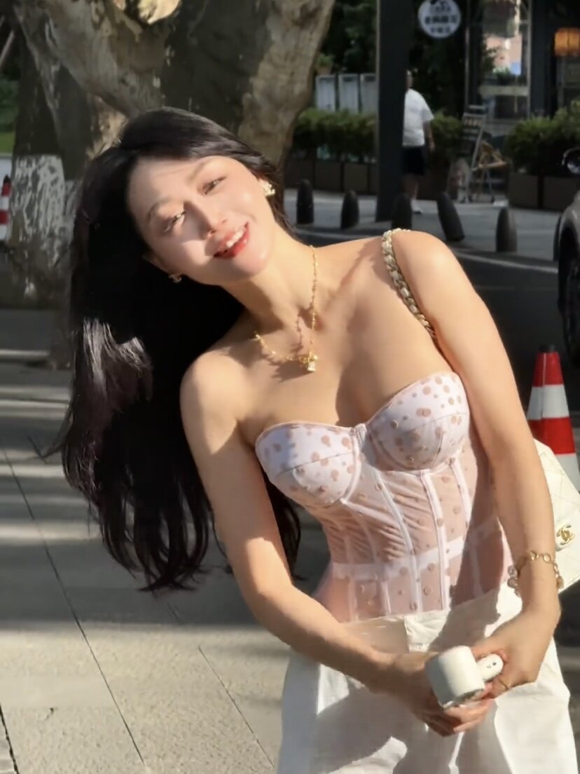 性感辣妹蕾丝抹胸女夏外穿