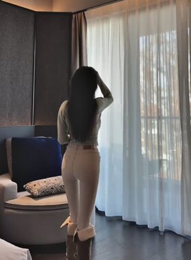 秋冬加绒加厚米白九分女牛仔裤
