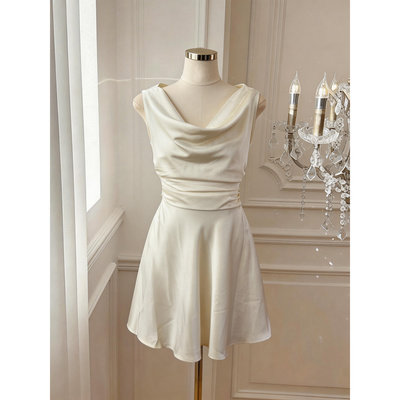 夏季高级感香槟色缎面荡领露背连衣裙收腰显瘦字短裙