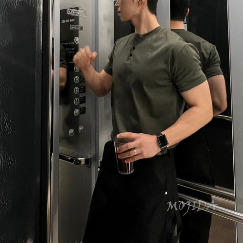 魔吉达韩国东大门男装亨利领轻熟弹力亲肤打底休闲短袖T恤-TS4136