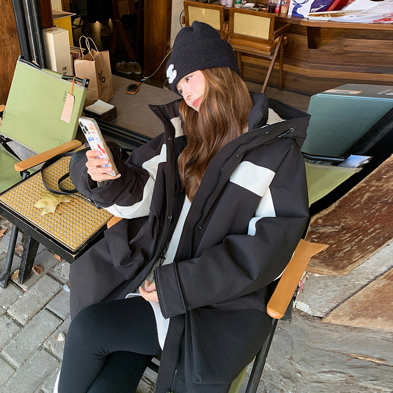 黑色工装羽绒服女中长款2025冬季新款设计感超好看90白鸭绒外套潮图片