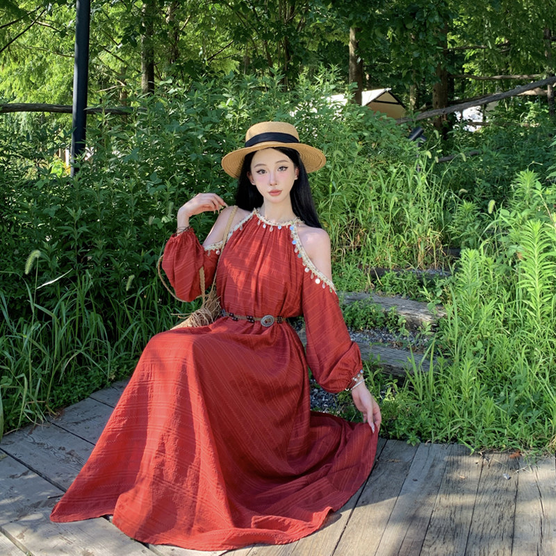 搭穿连衣裙波红色沙漠度假西米亚云南旅游拍照民族风裙子新疆女装