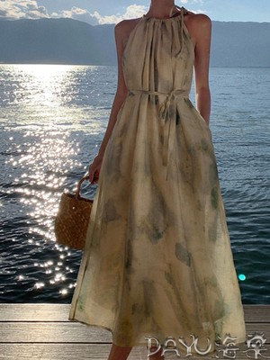 三亚海边裙子法式宽松气质连衣裙水墨晕染印花吊带度假风沙滩裙夏