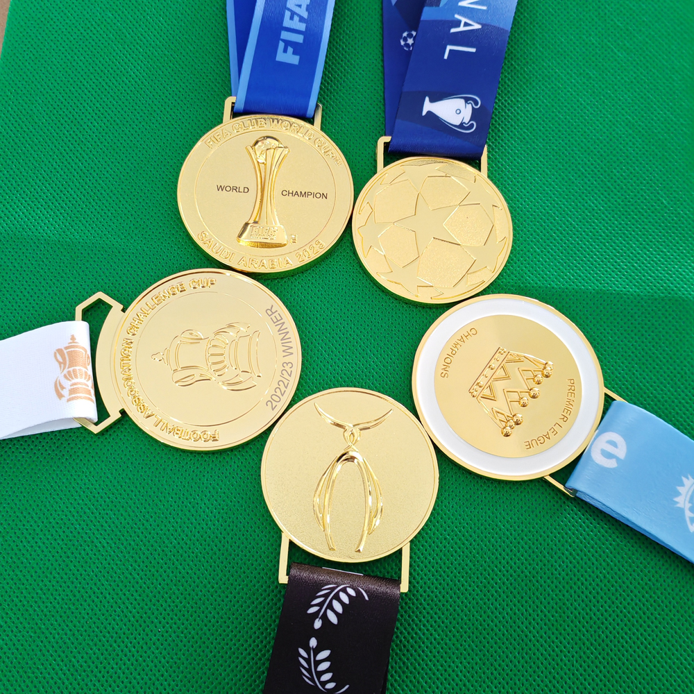 曼城五冠王fa世俱杯挂牌挂件模型德布劳内足总杯足球奖牌金牌周边