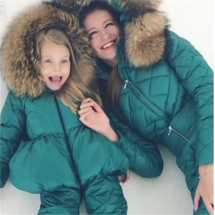 2025新款欧美风男女童羽绒背带裤套装中大童户外滑雪服亚光红色