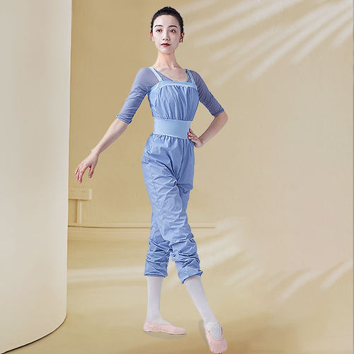 芭蕾舞热身裤中国舞女出汗发热