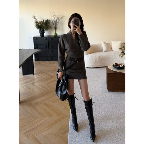 气质法式时尚设计针织V领短裙秋冬毛织连衣裙JD12LMXL1221