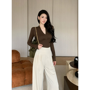 上衣女慵懒棕色时髦气质轻奢设计v领针织衫 纪金其高级感修身 长袖
