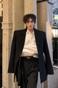 C316 XZ835 P138春装新款时尚亮片西服修身西装短款外套高级男图片