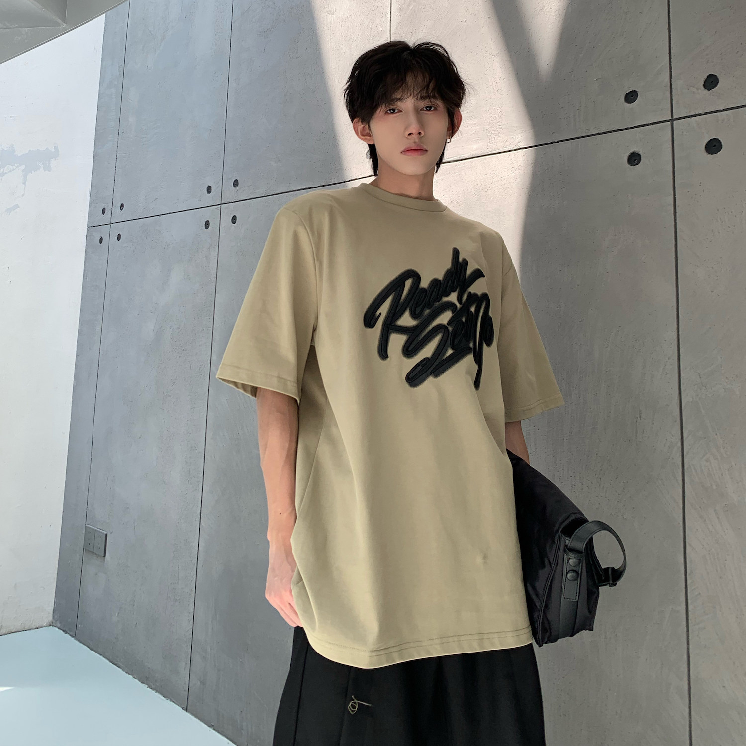 C316T2351P48很重工的刺绣夏装橄榄绿圆领短袖T恤tee纯棉潮,男装T恤,电商C316