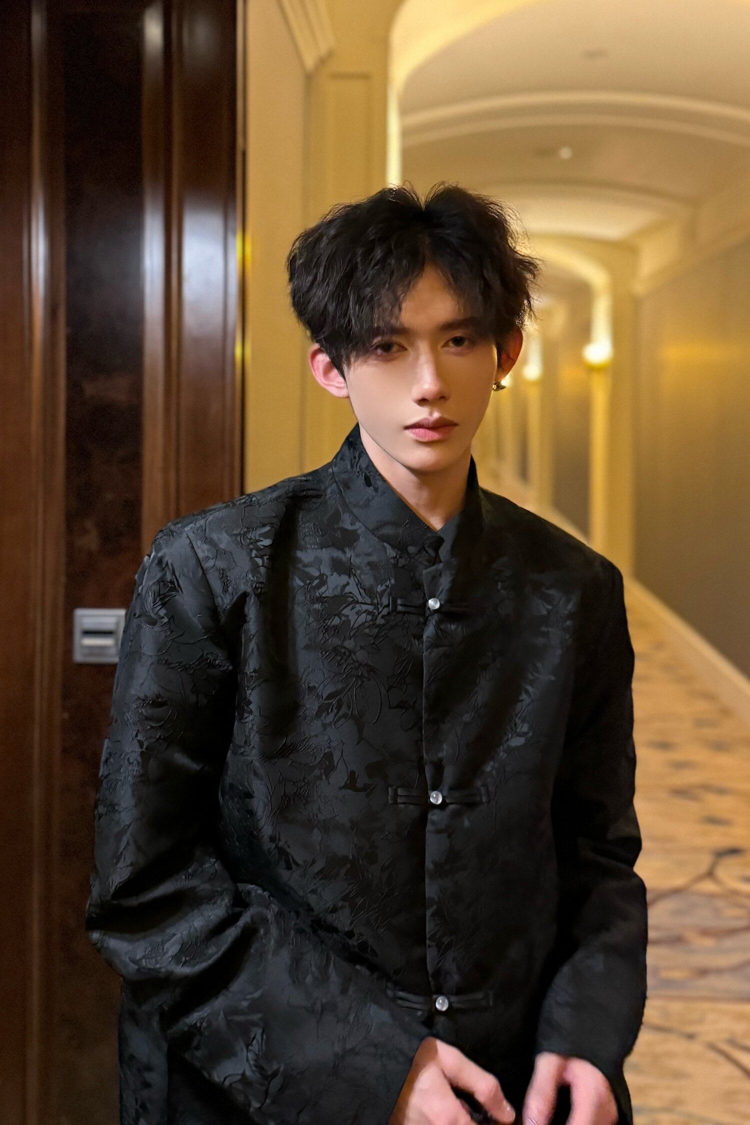 C316XZ854P158198春夏新款新中式时尚刺绣西服外套黑白，男装西服，电商C316