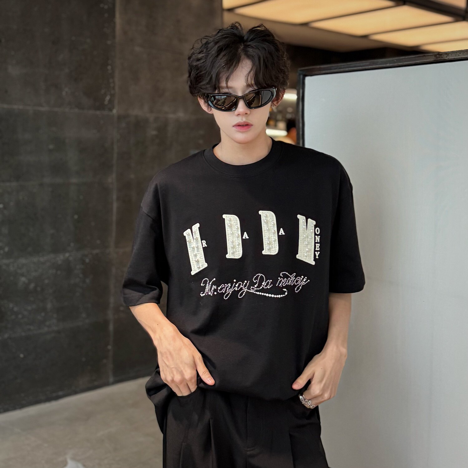刺绣小香风珍珠字母短袖男款夏季美式半袖上衣hiphop潮牌痞帅T恤图片