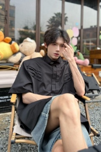 C316 CS2398 P58夏装新款短袖衬衫时尚百搭白色黑色设计感衬衣潮图片