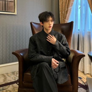 C316 XZ854 P158198春夏新款新中式时尚刺绣西服外套黑白图片