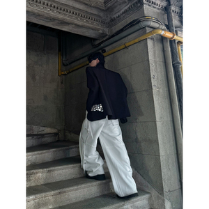 C316 XZ1278 P138 秋冬新款亮片设计手缝工艺黑色西服短款外套图片