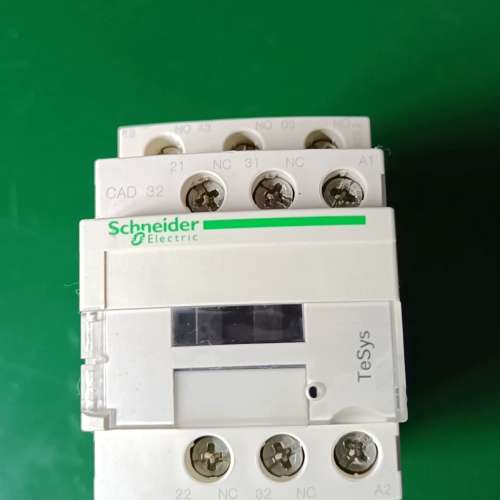 议价交流接触器CAD32/M7询价