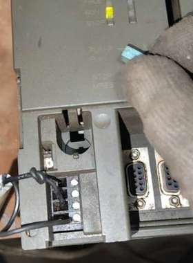 议价PLC 315-2AF03  通电运行灯可以亮。没有破询价