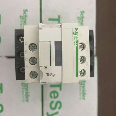 议价接触器 LC1D09B7C 带包装8个   岀询价