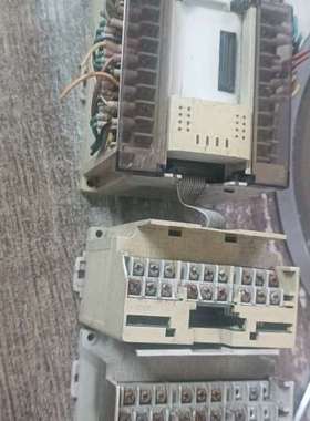 议价plc，fx2n-16mt-001，fx2n-4ad两片询价