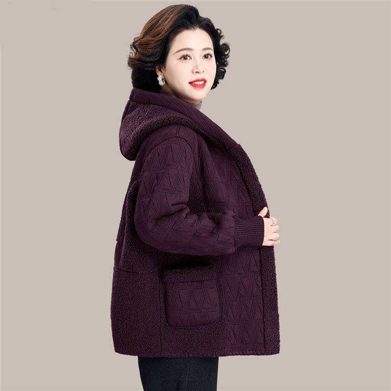 妈妈冬装外套2026新款中老年女秋冬加绒加厚羊羔毛大衣奶奶棉衣服