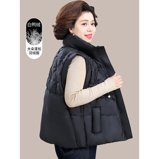 妈妈冬装羽绒服马甲洋气2025新款中老年女秋冬季大码外穿马夹外套