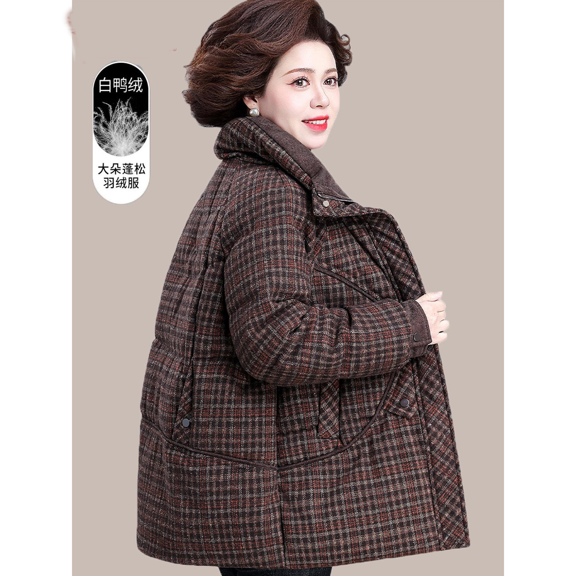 年轻妈妈羽绒服冬装洋气时尚2025新款中老年女秋冬季呢子外套棉袄