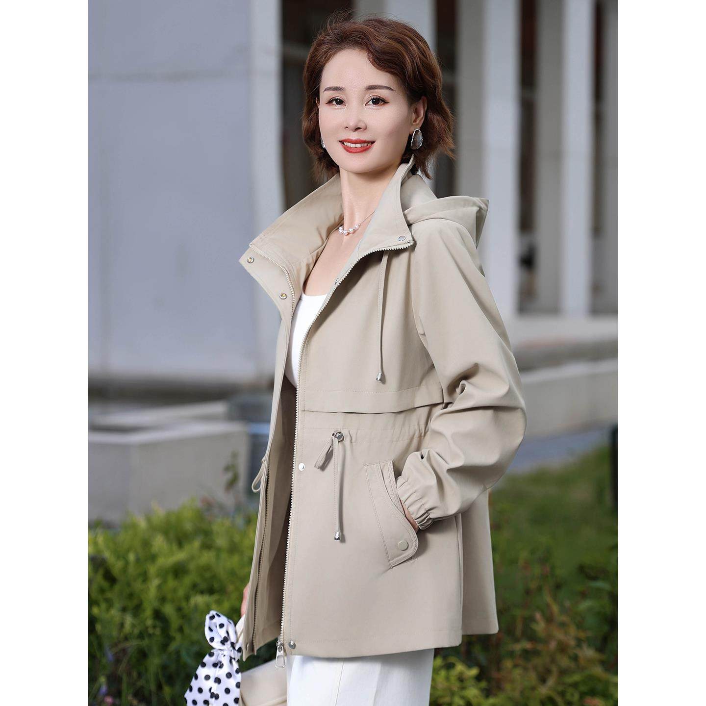 中年妈妈秋装外套2025新款中老年女装可拆卸帽子中长款风衣女