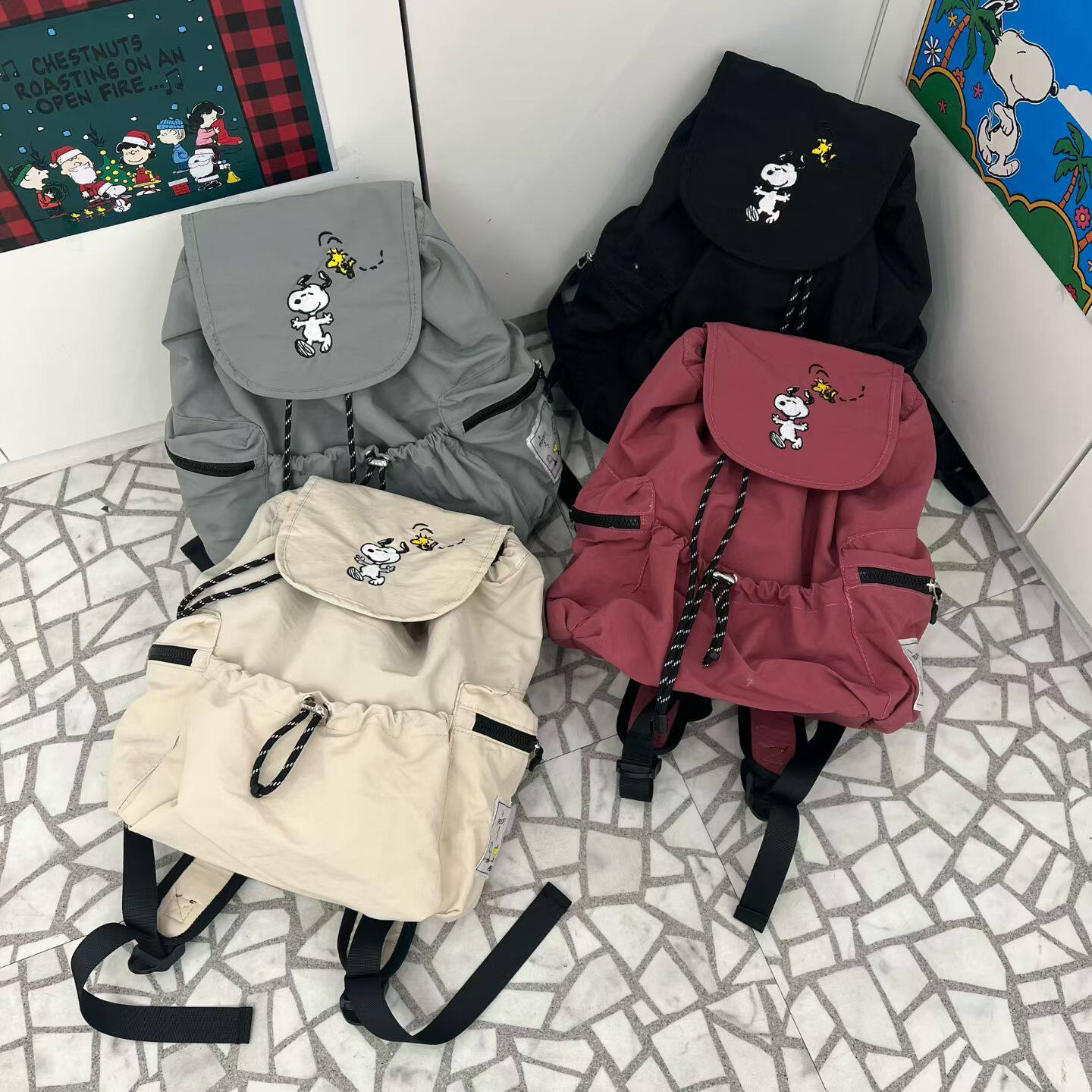 卡通史努比刺绣双肩包 韩国东大门Lejunev snoopy女包休闲包书包