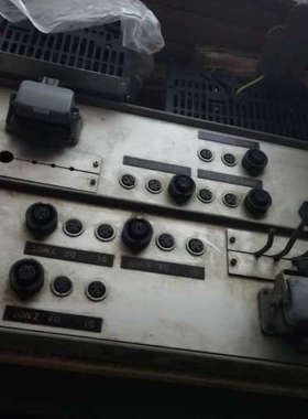 丹佛斯变频器7.5KW LSTED：76X1 E134261 380V现货