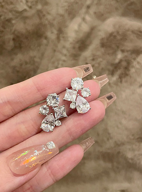 FRIDAY JEWELRY定制款银色锆石气质百搭复古少女耳钉耳环耳饰银针