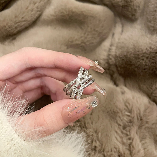 气质百搭锆石线条戒指