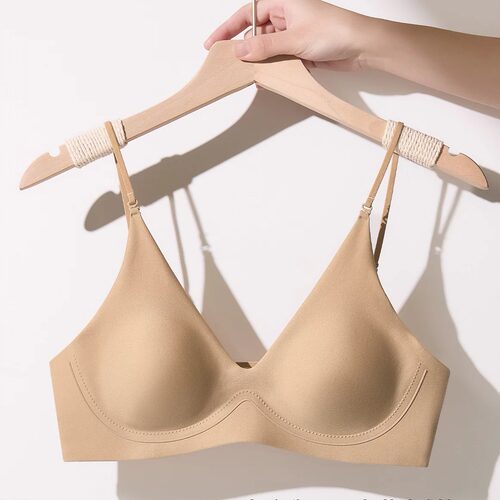 超薄无痕大露背无钢圈收副乳文胸